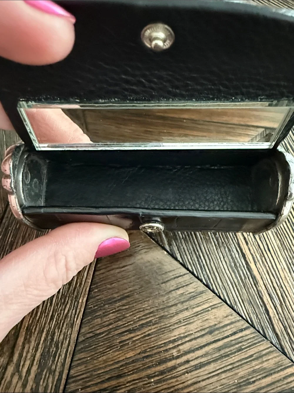 Brighton Black Croc Embossed Leather Lipstick Case Heart Snap Mirror Makeup Hold